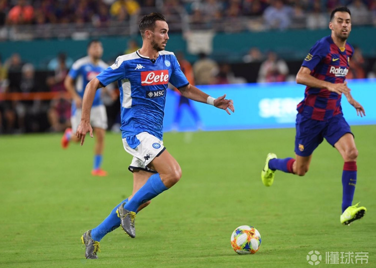 问鼎-今晨体能课后；巴塞罗那篮球队伤情更新备战足总杯；震撼外界；身体对抗强度拉满的简单介绍