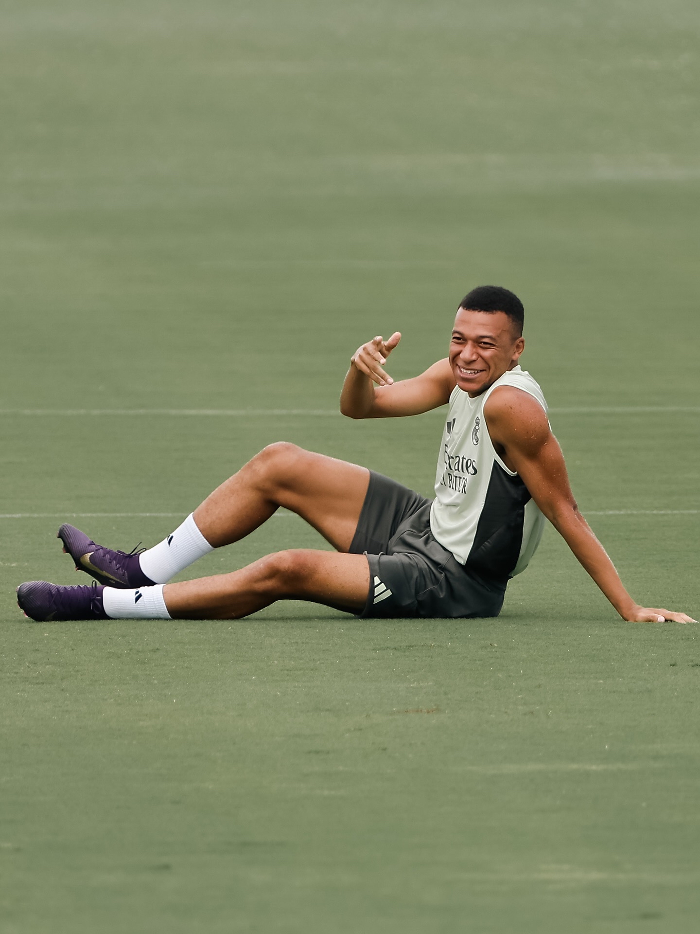 表现优异首场状态出色，独行侠观众沸腾！，姆巴佩重返赛场上演精彩一战(行使自由裁量权无需贯彻什么理念)