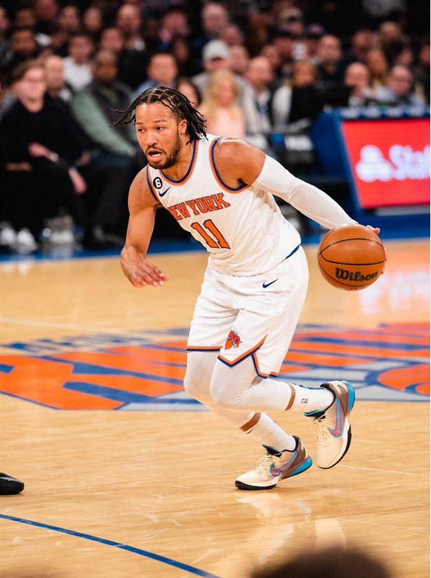  体坛快讯开始前中场广告 